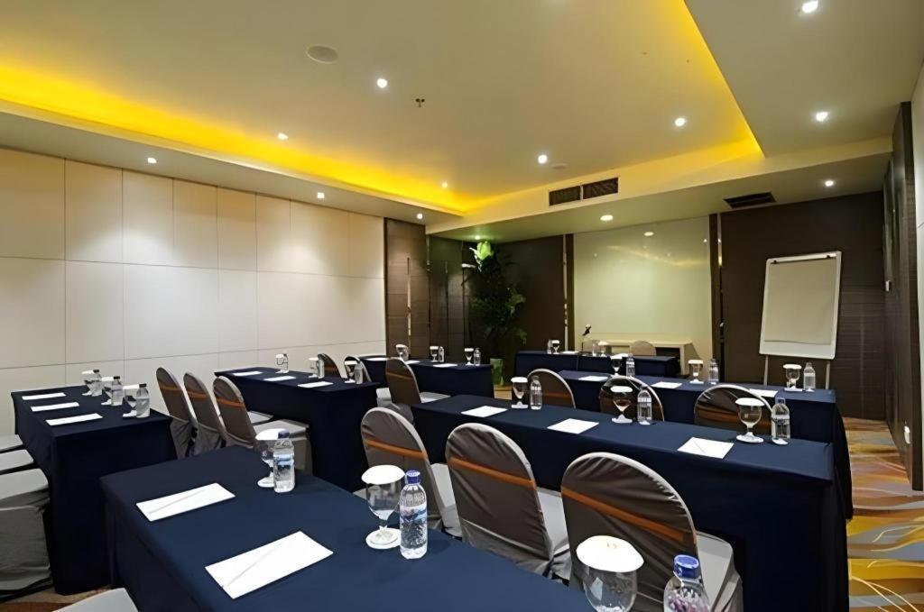 Aria Barito Hotel Банджармасин Экстерьер фото